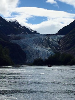 Davidson Glacier.  Thats another canoo in front of us