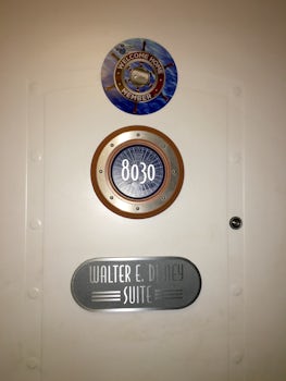 Room 8030 Walt Disney Suite