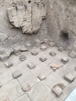 Pompeii, underfloor heating at baths