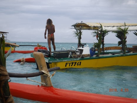 Snorkeling excursion with Patrick in Bora Bora