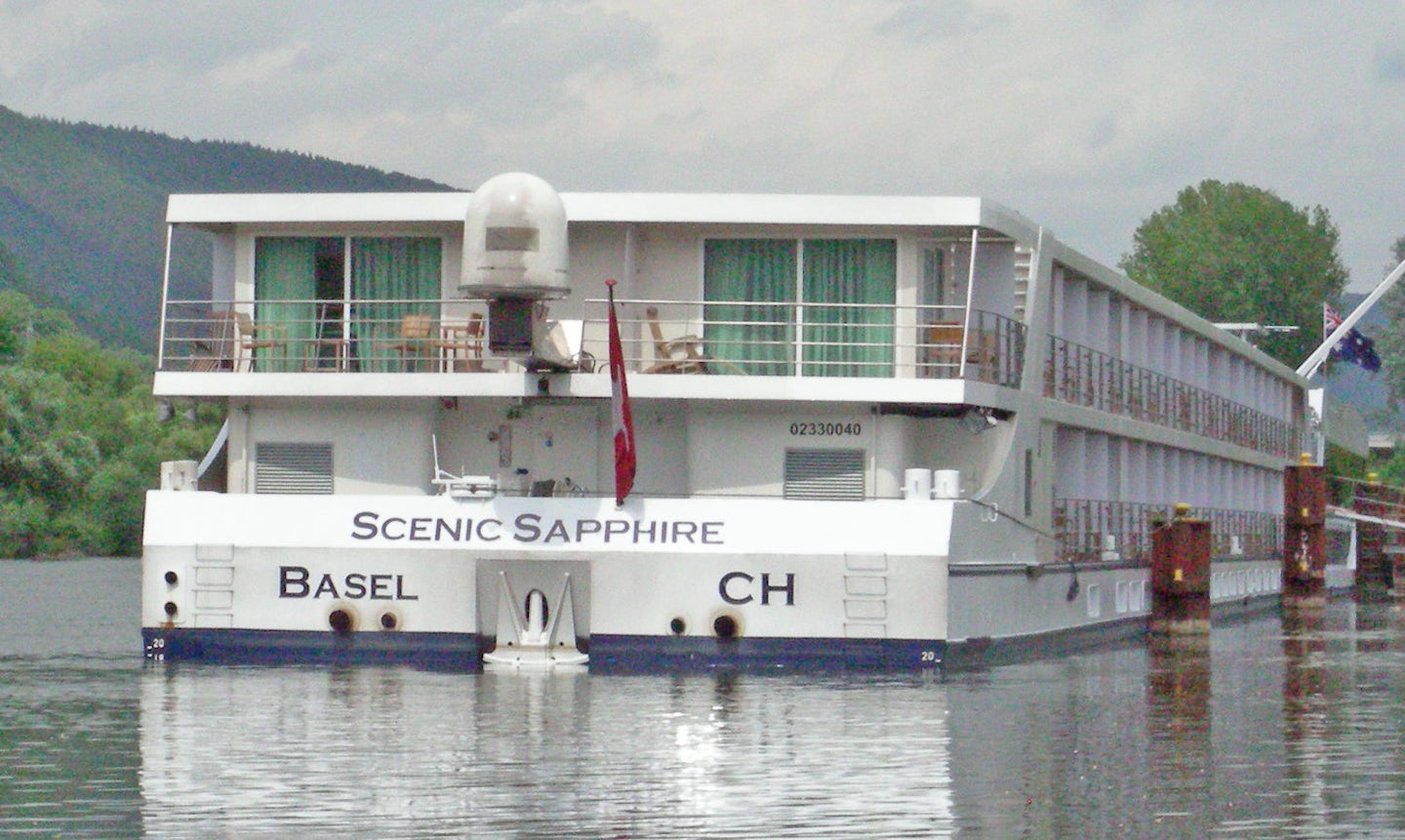 Scenic Sapphire from the back