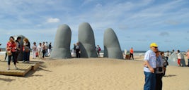 Punta del Este beach sculpture