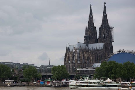 A dull day at Cologne.