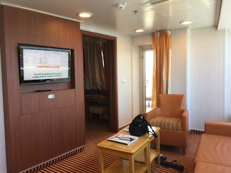 The Captains suite on the carnival Conquest room 9202