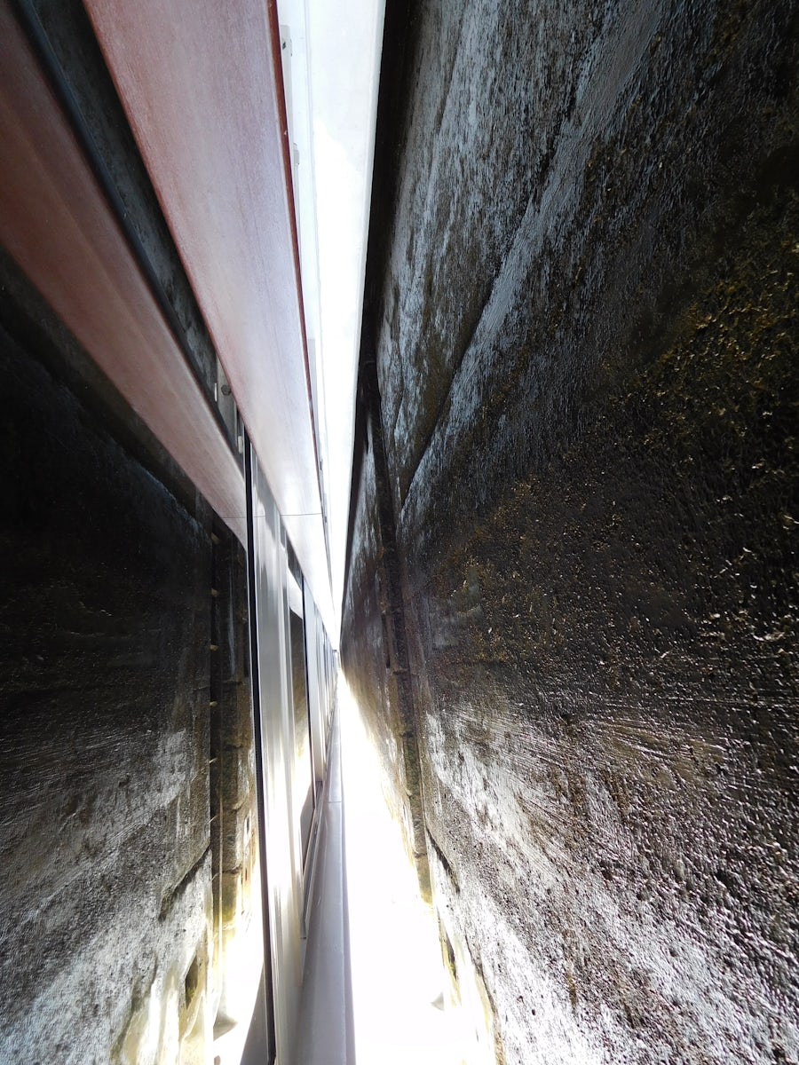 This picture is SIDEWAYS, but going through ONE of the 71 Locks from Amster