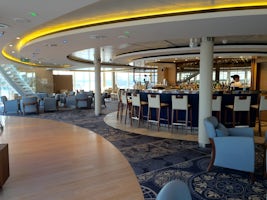 The available lounges and bars make you feel very comfortable.
