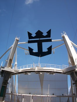 Crown and Anchor atop the Oasis aft