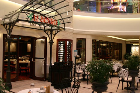 Le Bistro, French specialty restaurant (deck 6, midships atrium), where I t