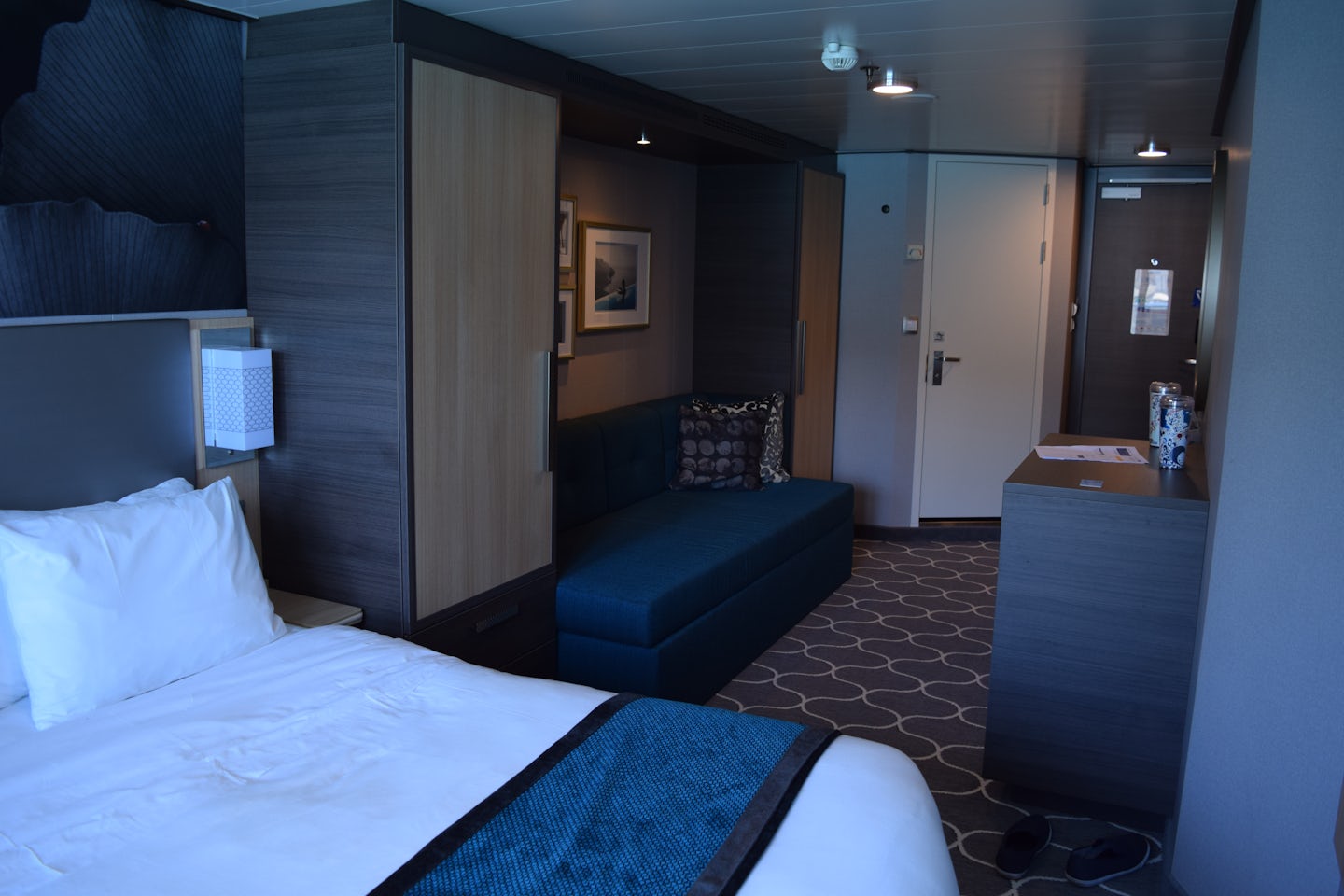 Stateroom, outsde with alcony