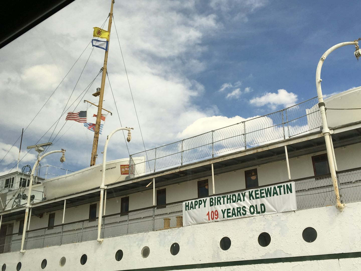Old cruise boat tour