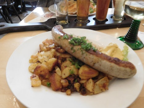 German sausage and fried potatoes at Vetter's Brauhaus, heidelbert, Ger