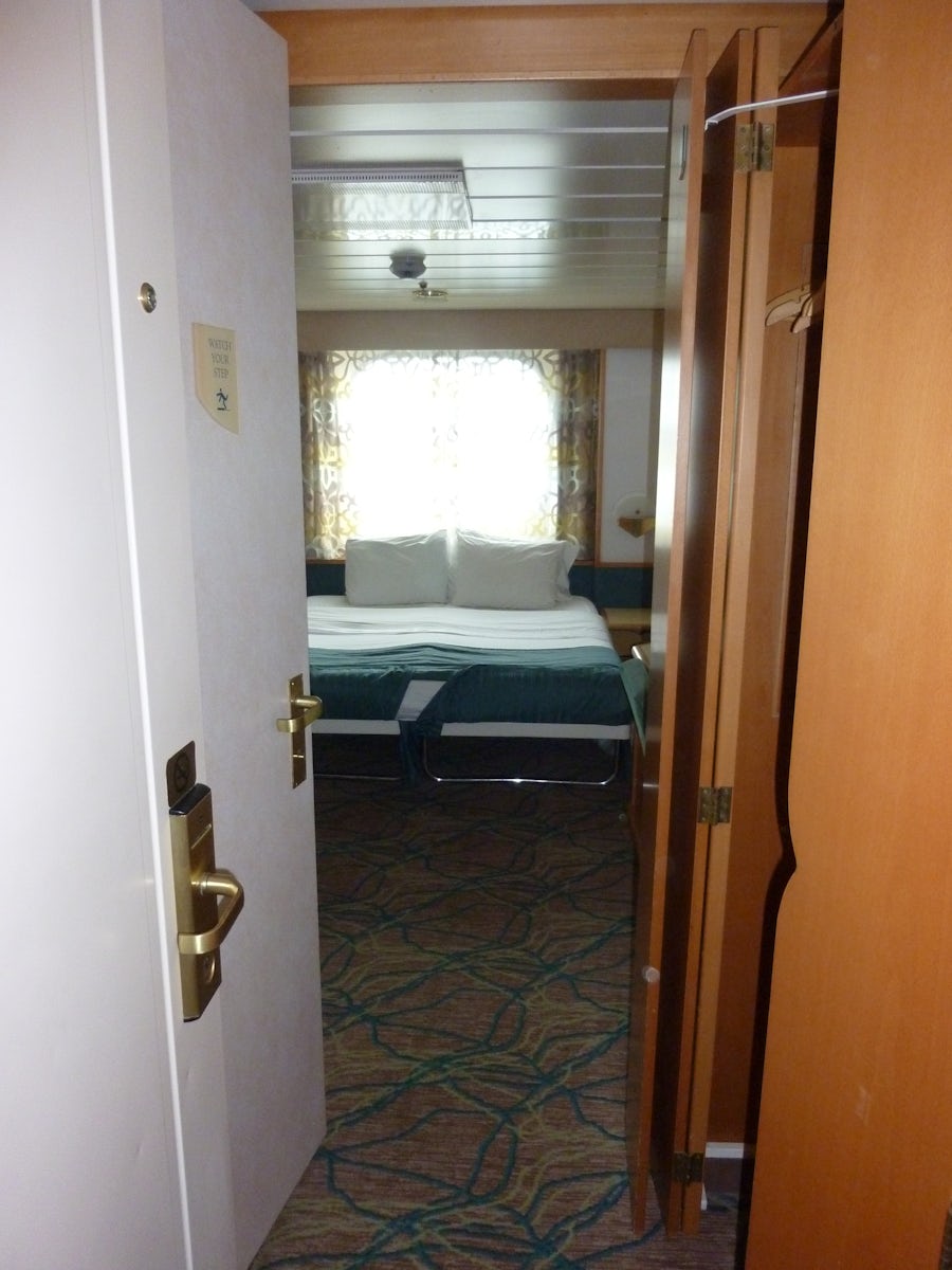 Cabin size with King (2 double) bed