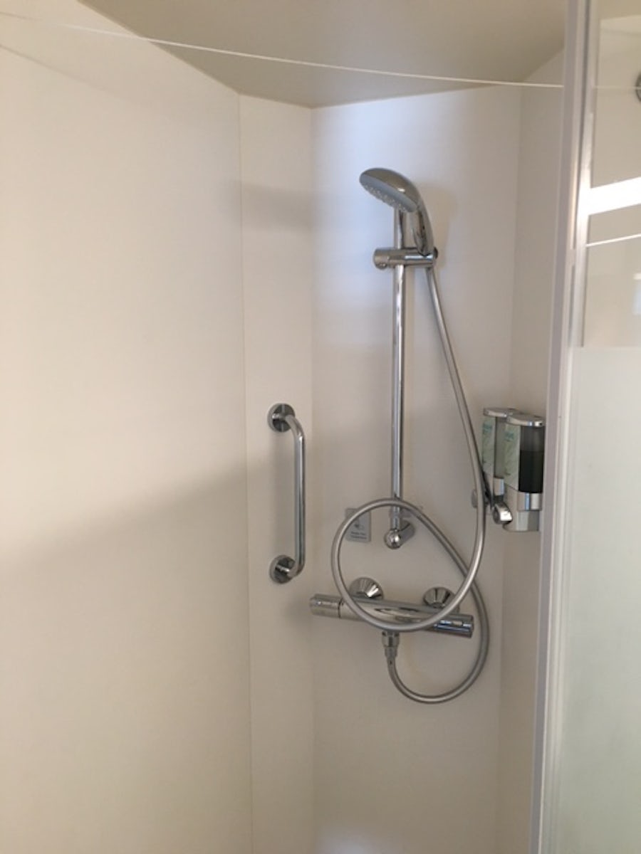 Stateroom shower