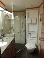 The bathroom in the cabin