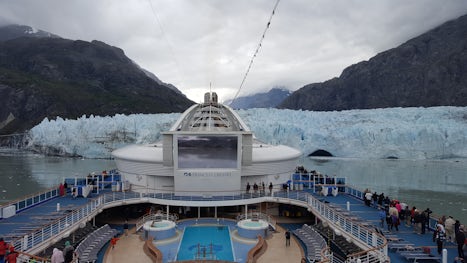The ship in front of a glacier in Glacier Bay National Park