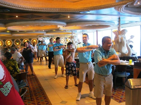 Lido staff and passengers dancing on the last morning as we arrived in New Orleans
