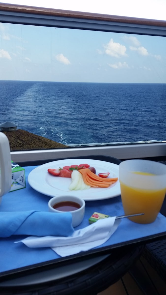Havanna aft ext balcony room service. Breakfast with a view