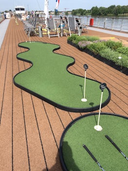 The mini golf course on our upper deck.