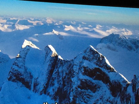 ALASKAN MOUNTAINS FROM HELO