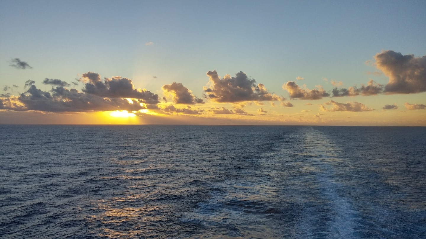 The last sunrise of our cruise