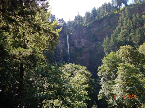 Multnomah Falls waterfall