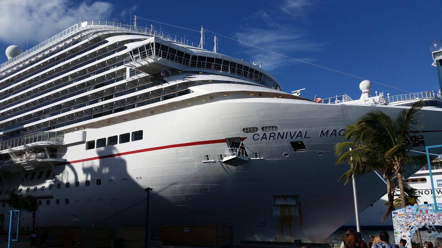 Carnival Magic ship