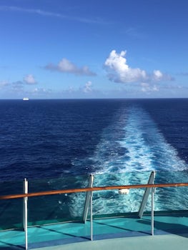 Sailing away from St Kitts