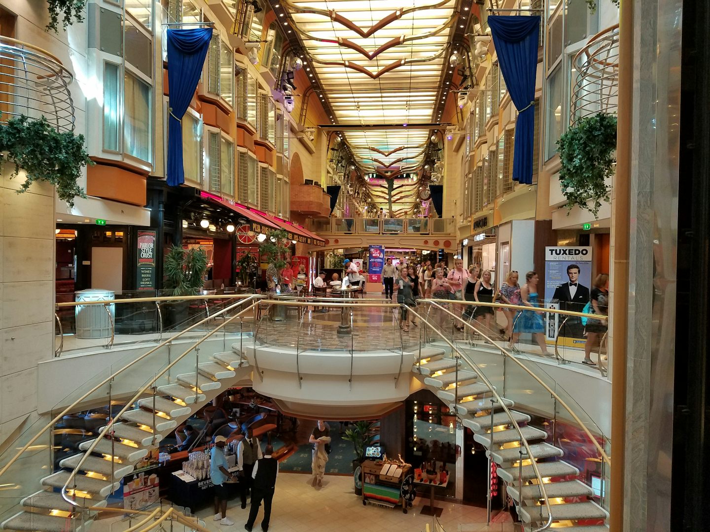 Royal Promenade looking from the bow