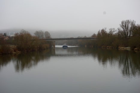 A grey day on the Main River