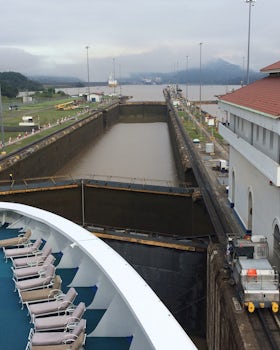 Going through the Panama Locks (Mira Flores)