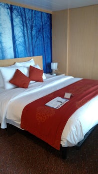 Suite V7 main bed