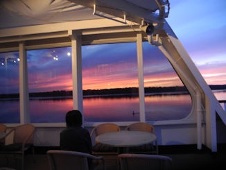 Sunset sailaway from Quebec City