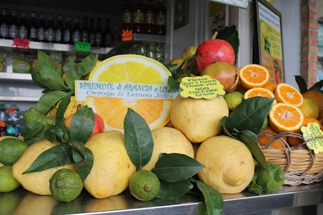 Capri - lemonade stand