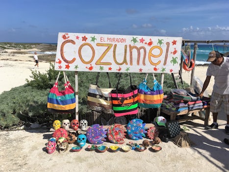 Vendor - El Mirador Beach - Cozumel