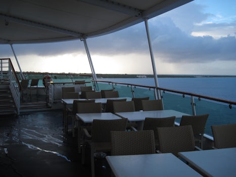Outdoor seating for the Windjammer buffet.
