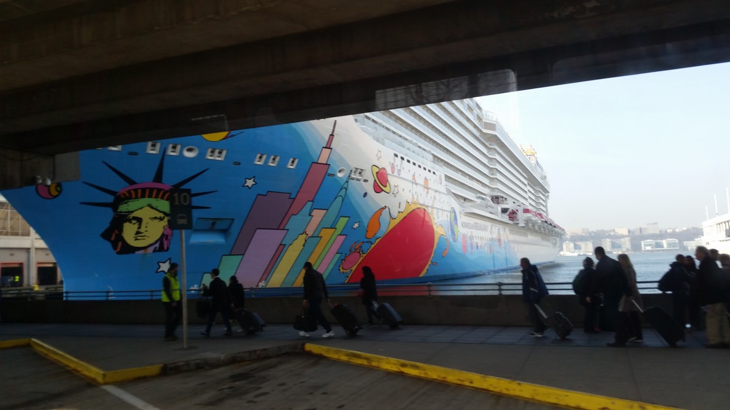 NCL Breakaway at Manhattan Port
