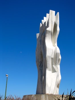 Monument in Punta de Este