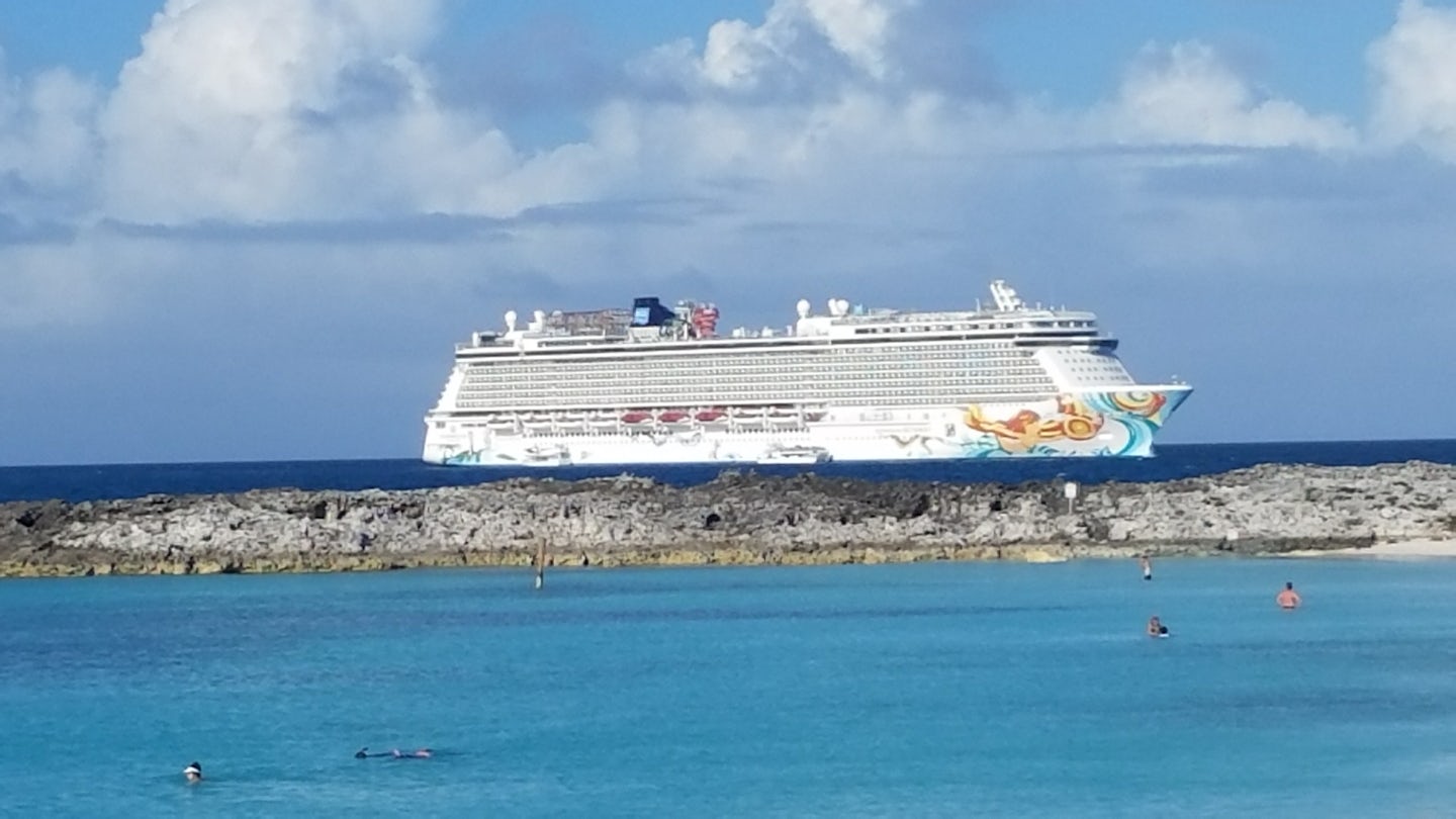 Boat at Stirrup Cay