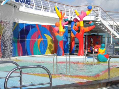 Kiddie pool area...great for all kids.