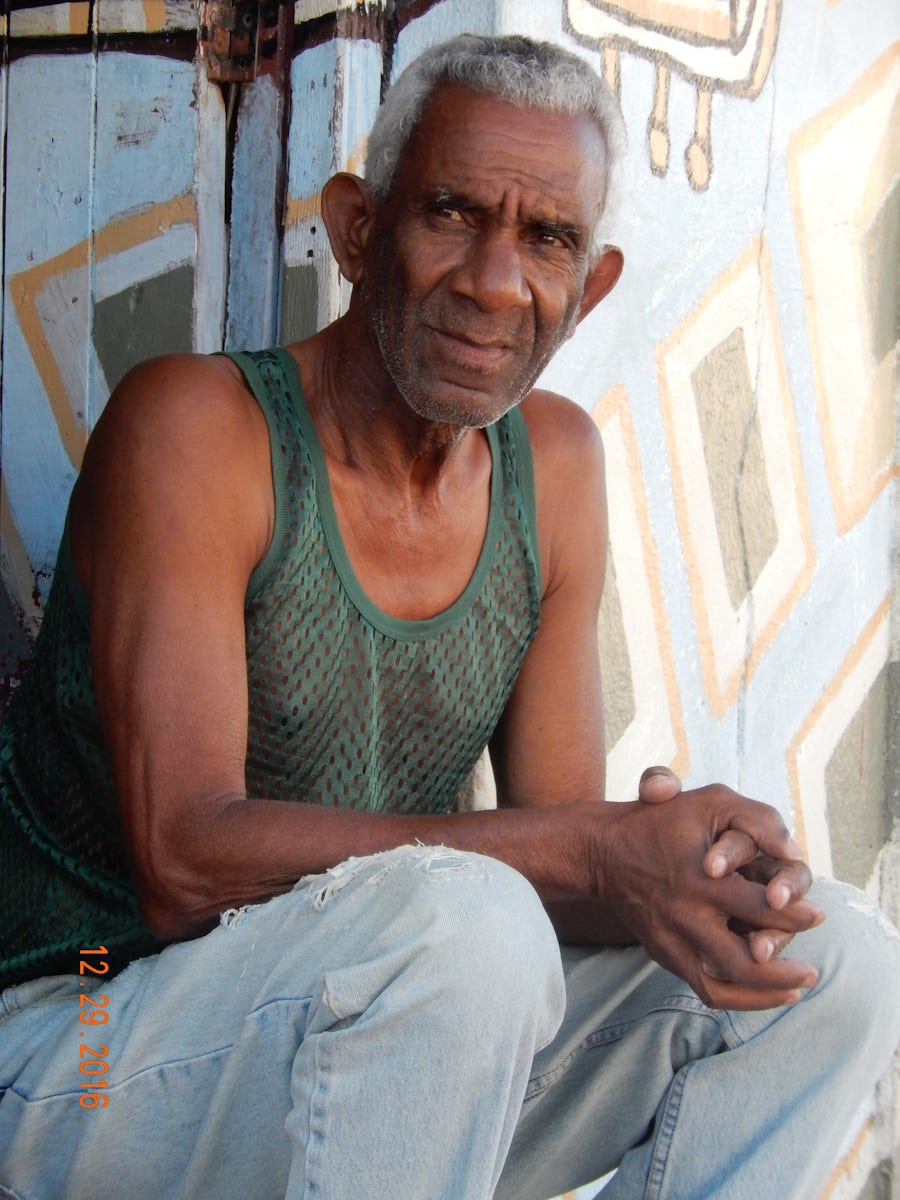 Cuban man in Ceinfuego