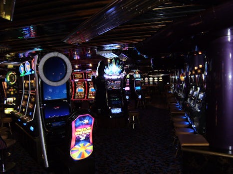 Crystal Palace casino slots