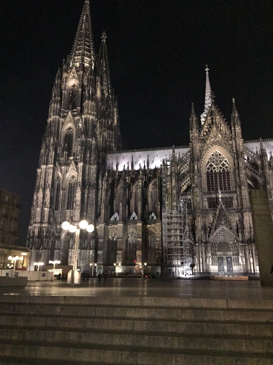 The Dom Cathedral in Cologne at night on our way back to the bus after the beer culture tour.