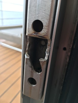 Damaged door lock