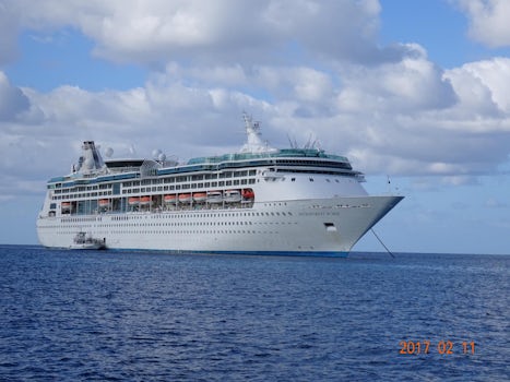 Enchantment of the seas ship - Royal Caribbean
