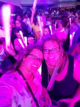 Glow Party at H20....So much fun!
