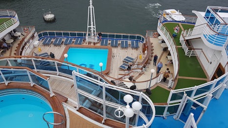 Pool and spa on aft deck.