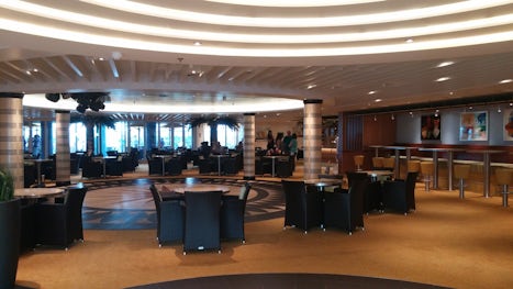 One of the lounges on deck 5