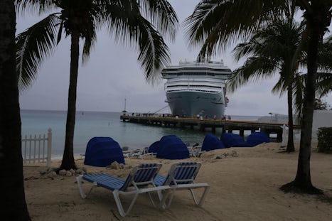 View of the ship from the beach (right side) on Grand Turk