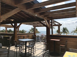 Landshark Bar and Grill in Harvest Caye