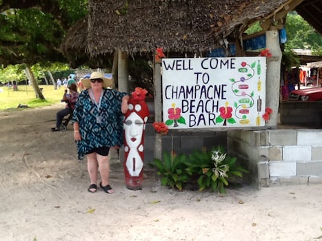Welcome to one of the best beaches in the world.Named very well as Champagn
